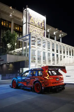 Honda CR-V Hybrid Racer