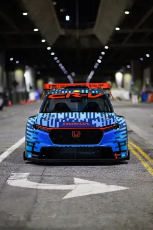 Honda CR-V Hybrid Racer