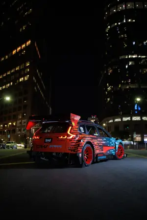 Honda CR-V Hybrid Racer