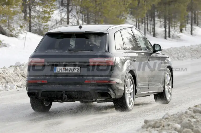 Audi Q7 2024 - Foto Spia 01-03-2023 - 11