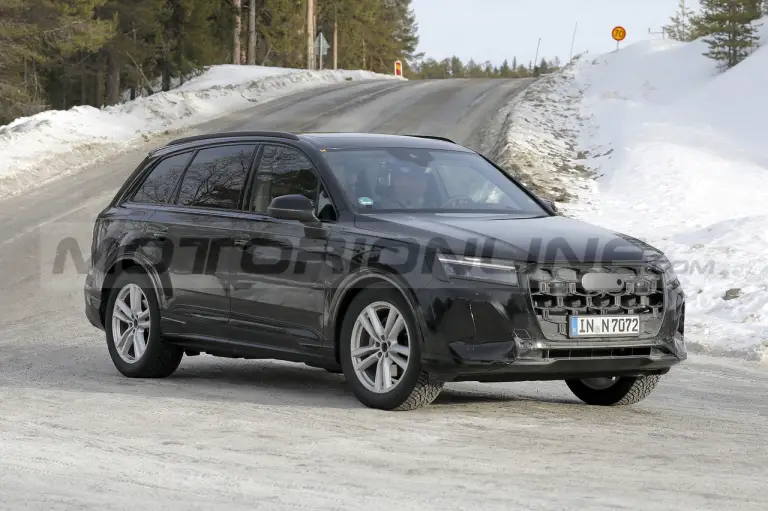 Audi Q7 2024 - Foto Spia 01-03-2023 - 3