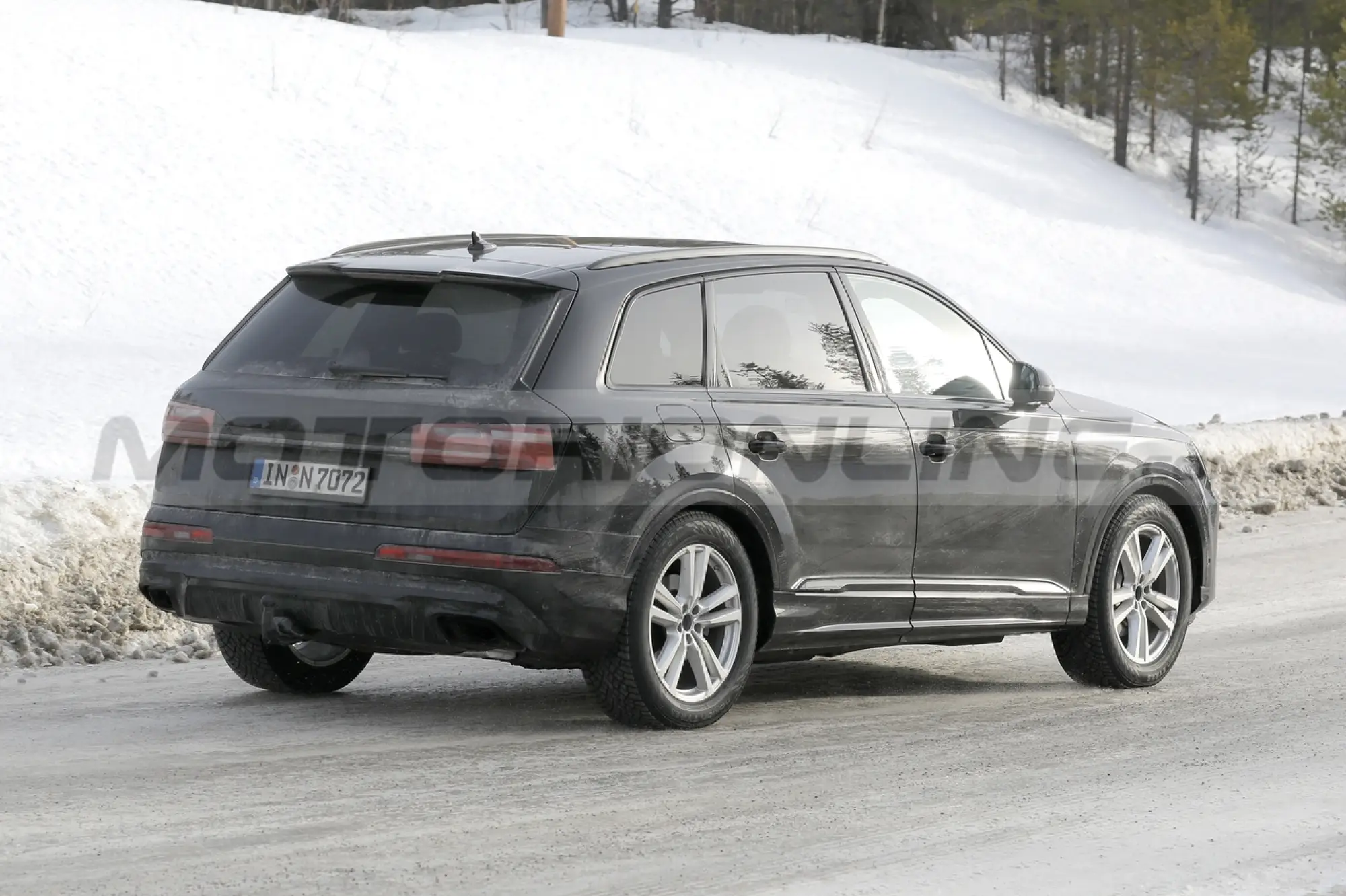 Audi Q7 2024 - Foto Spia 01-03-2023 - 12