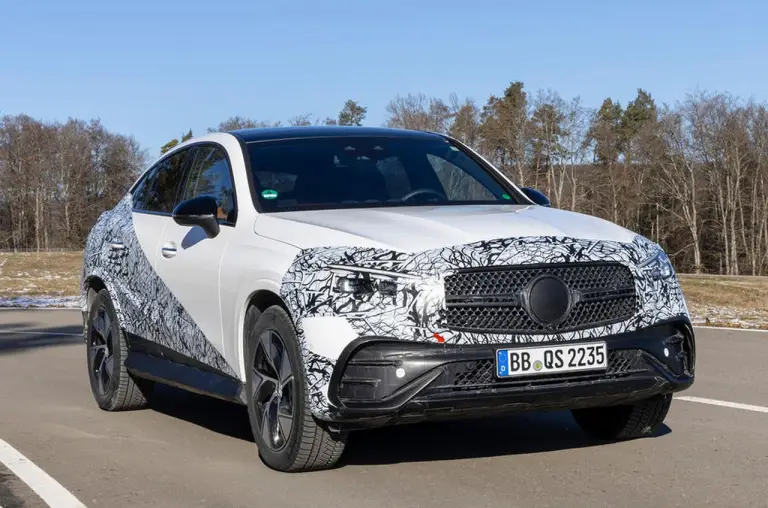 Mercedes GLC Coupe 2024 prototipo - 1