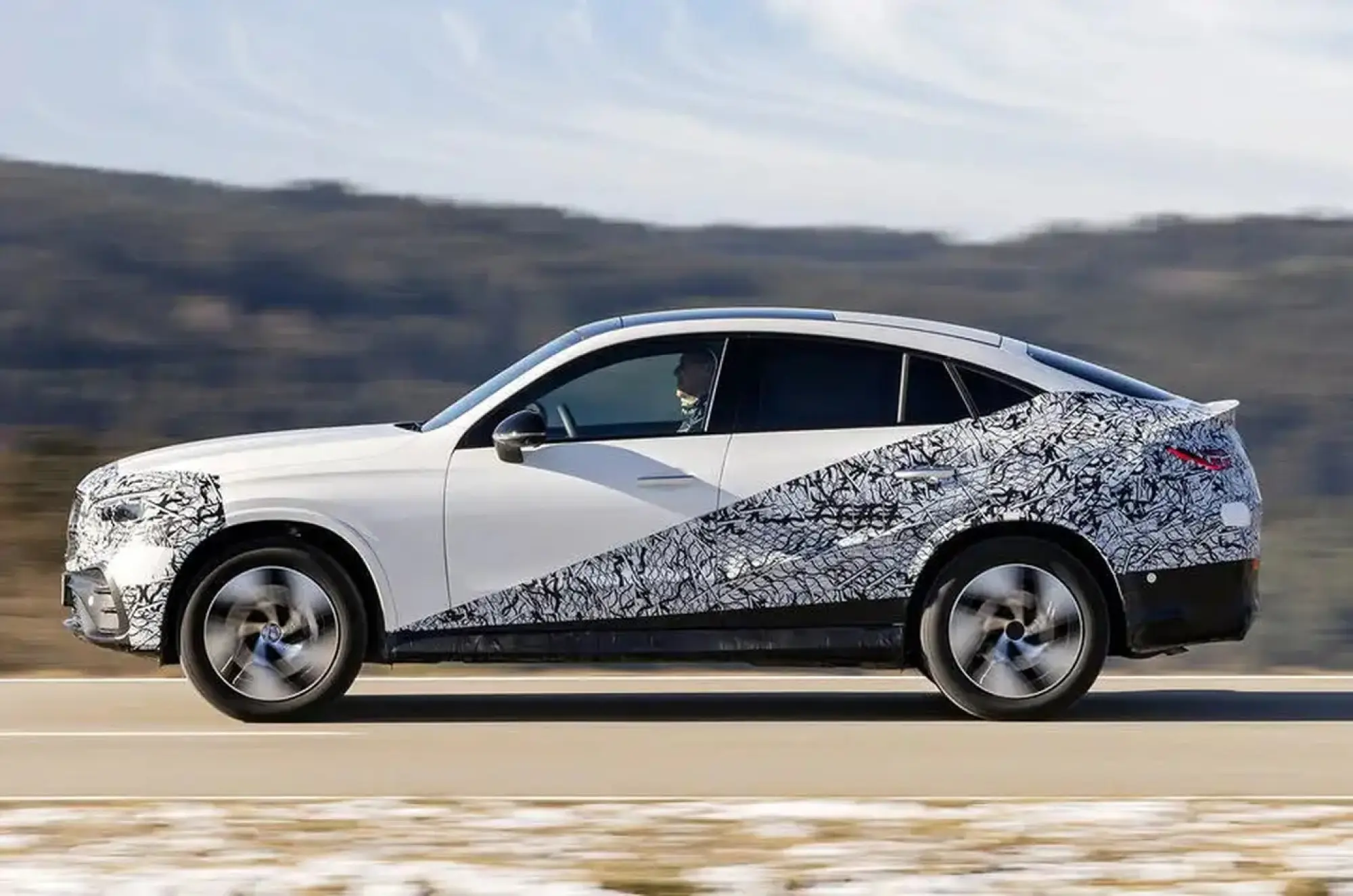 Mercedes GLC Coupe 2024 prototipo - 7