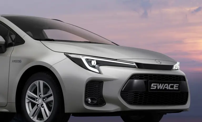 Suzuki Swace Hybrid 2023 - 1