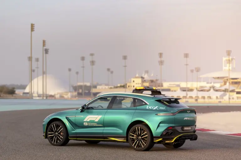 Aston Martin DBX707 medical car Formula 1 - 9