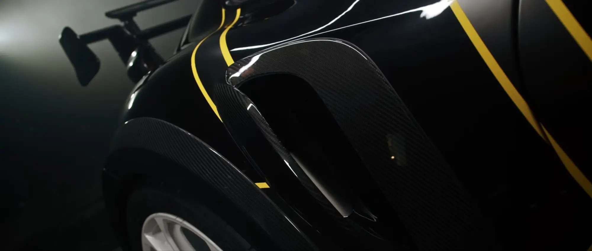 TechArt super sportiva teaser - 1