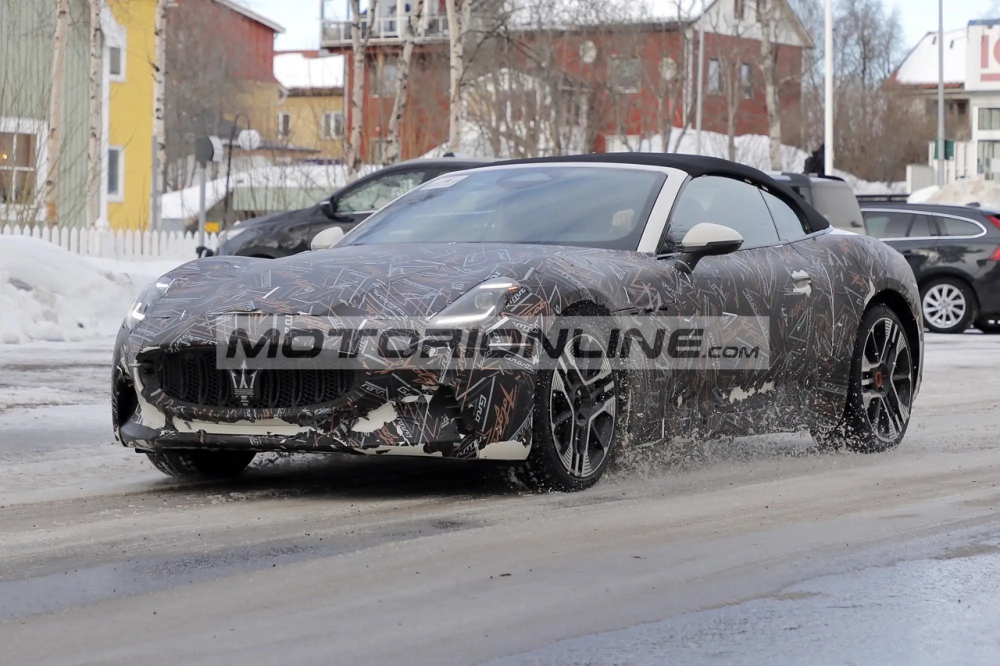 Maserati GranCabrio Folgore - Foto spia 2-3-2023 - 7