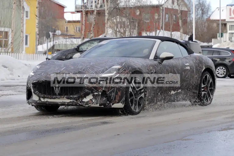 Maserati GranCabrio Folgore - Foto spia 2-3-2023 - 7