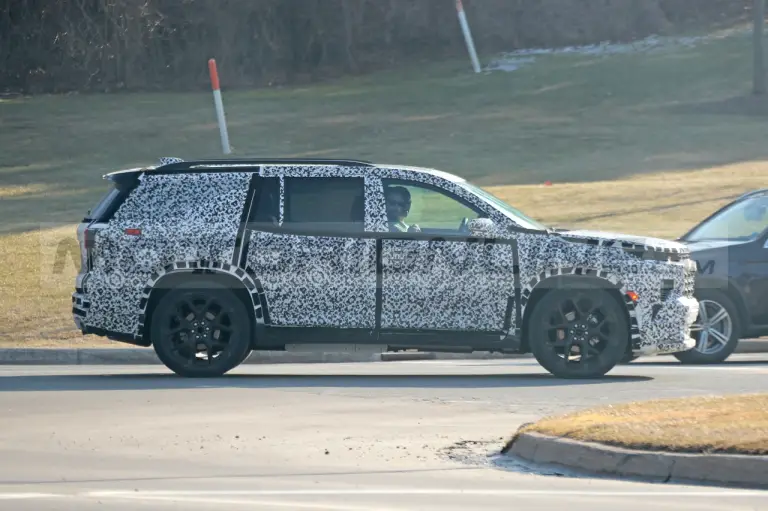 Chevrolet Traverse 2024 - Foto Spia 03-03-2023 - 7