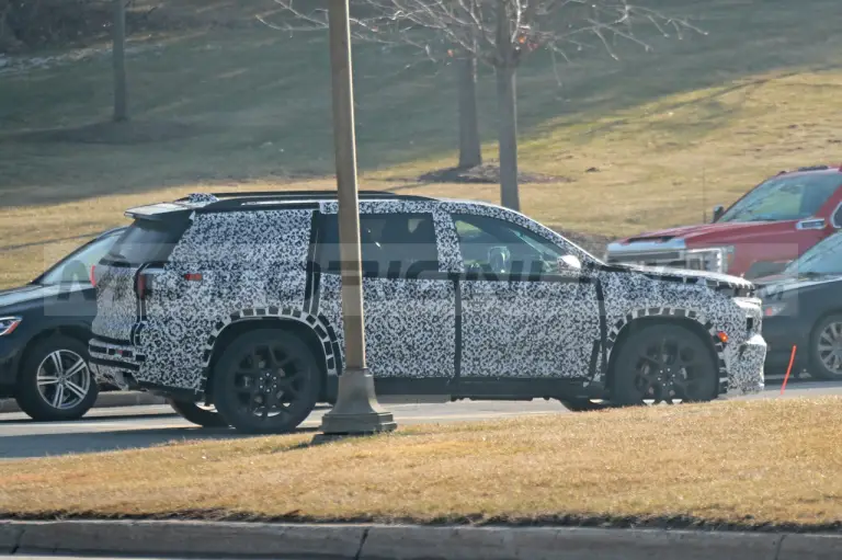 Chevrolet Traverse 2024 - Foto Spia 03-03-2023 - 4