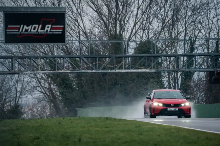 Honda Civic Type R 2023 - Imola - 8