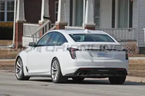 Cadillac CT5-V Blackwing 2024 - Foto Spia 07-03-2023