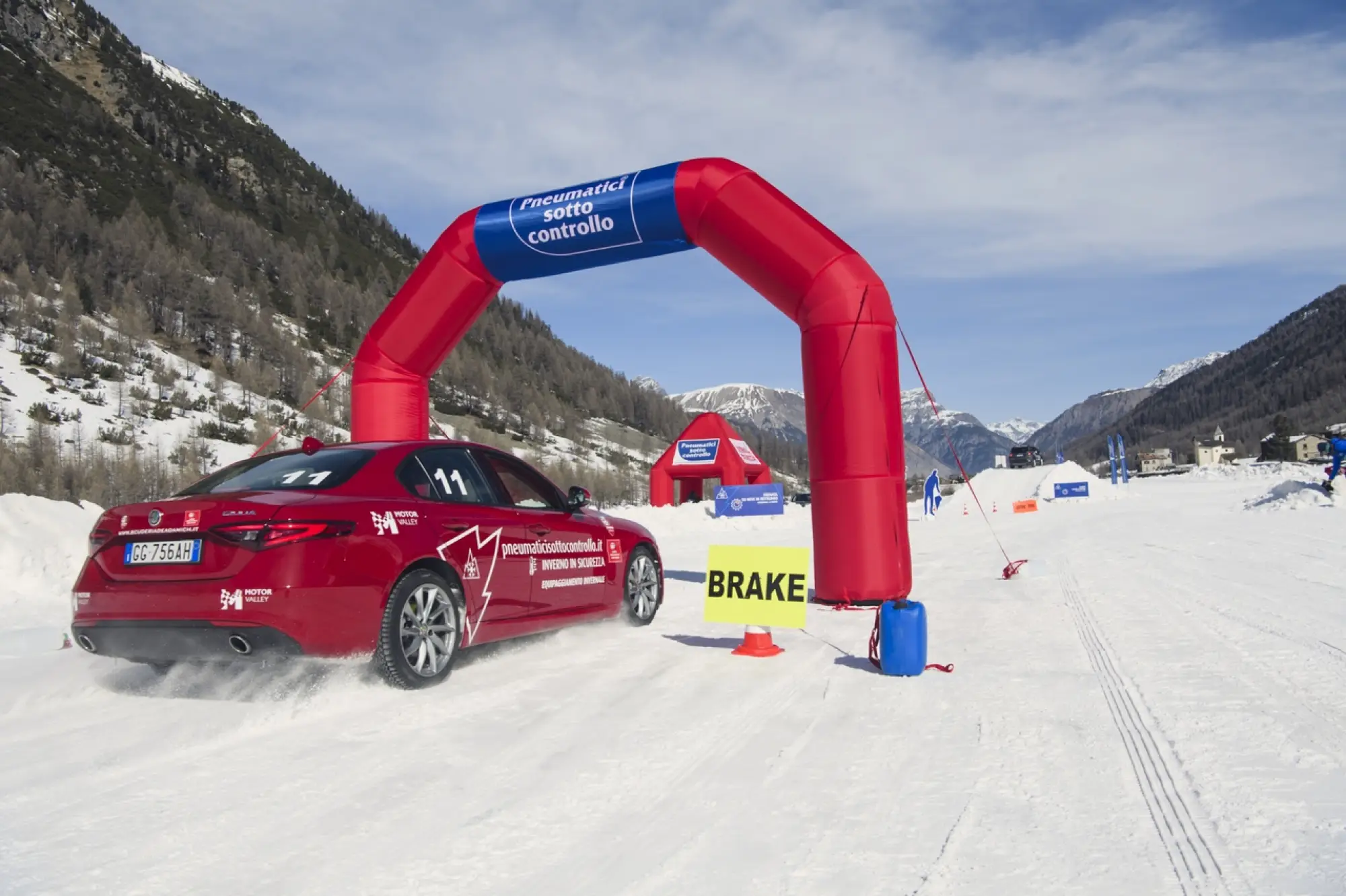 Alfa Romeo, Jeep e Fiat test Assogomma - 2