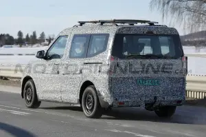 Ford Tourneo Courier 2024 - Foto Spia 08-03-2023