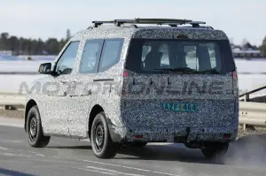 Ford Tourneo Courier 2024 - Foto Spia 08-03-2023