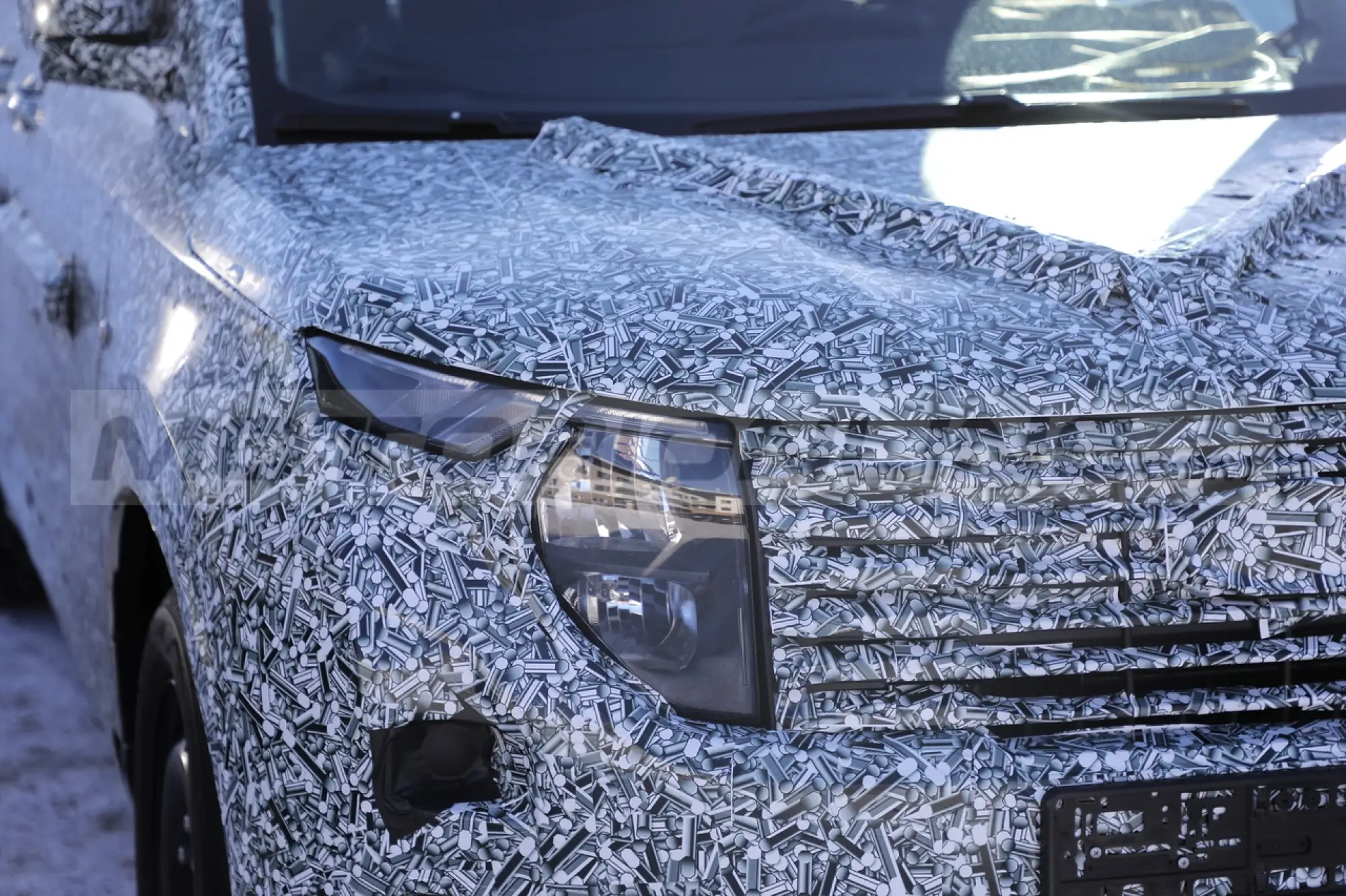 Ford Tourneo Courier 2024 - Foto Spia 08-03-2023 - 12