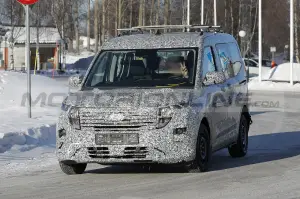 Ford Tourneo Courier 2024 - Foto Spia 08-03-2023