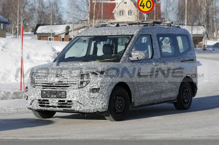 Ford Tourneo Courier 2024 - Foto Spia 08-03-2023 - 3