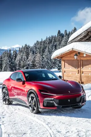 Ferrari Purosangue - Prova su strada