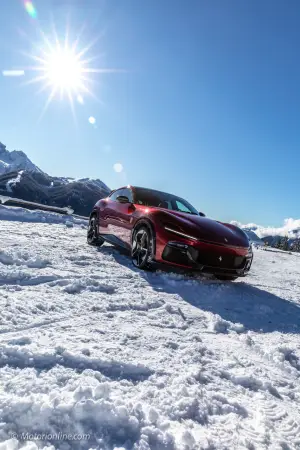 Ferrari Purosangue - Prova su strada