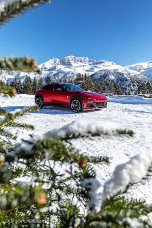 Ferrari Purosangue - Prova su strada