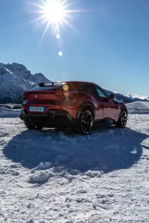 Ferrari Purosangue - Prova su strada