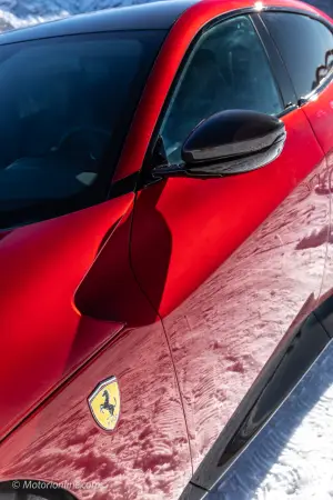 Ferrari Purosangue - Prova su strada