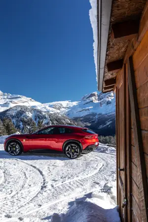 Ferrari Purosangue - Prova su strada
