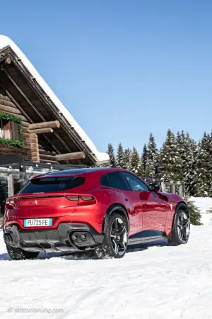 Ferrari Purosangue - Prova su strada