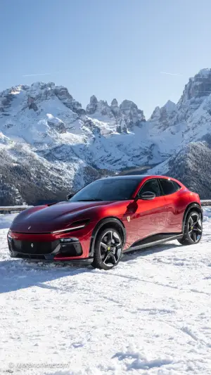 Ferrari Purosangue - Prova su strada