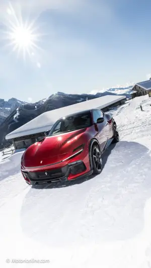 Ferrari Purosangue - Prova su strada