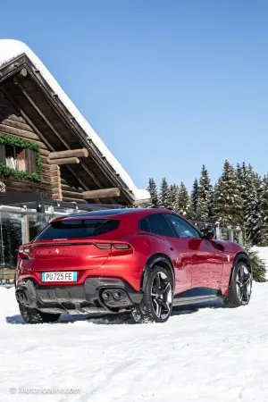Ferrari Purosangue - Prova su strada