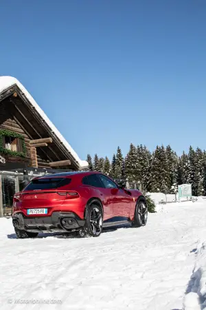 Ferrari Purosangue - Prova su strada