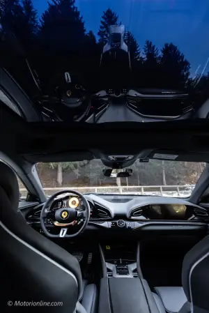 Ferrari Purosangue - Prova su strada