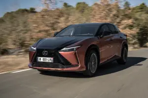 Lexus RZ 450e - Prova Aix en Provence - 2