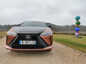 Lexus RZ 450e - Prova Aix en Provence - 4