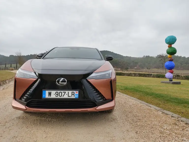 Lexus RZ 450e - Prova Aix en Provence - 4