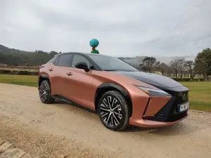 Lexus RZ 450e - Prova Aix en Provence