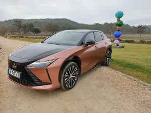 Lexus RZ 450e - Prova Aix en Provence - 16