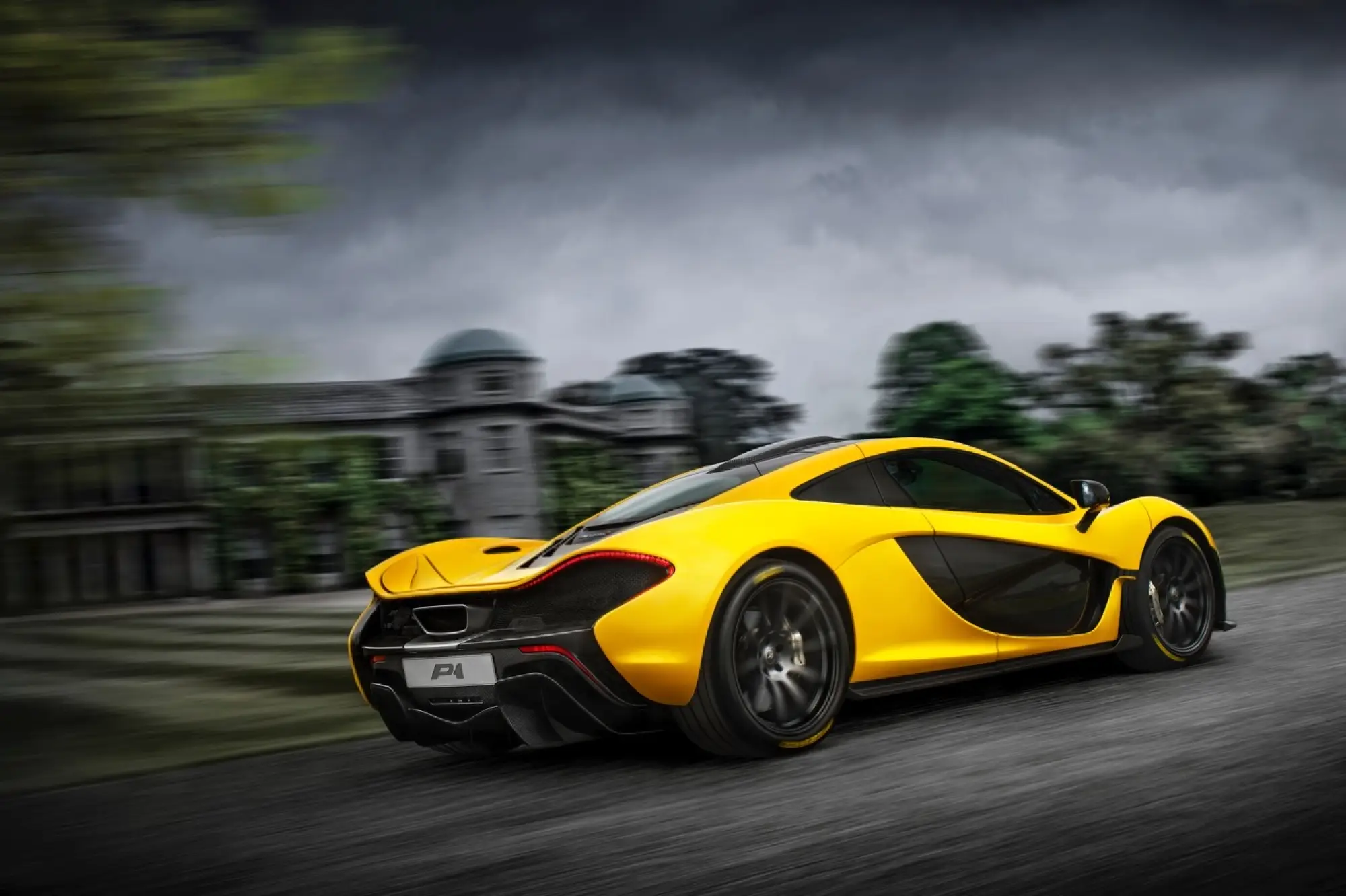 McLaren P1 - 10 anni - 1