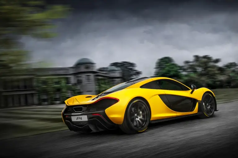 McLaren P1 - 10 anni - 1