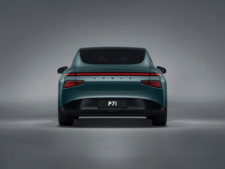 XPeng P7i - 81