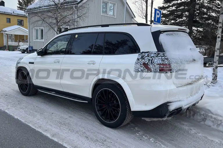 Mercedes-AMG GLS 63 2024 - Foto Spia 13-03-2023 - 6