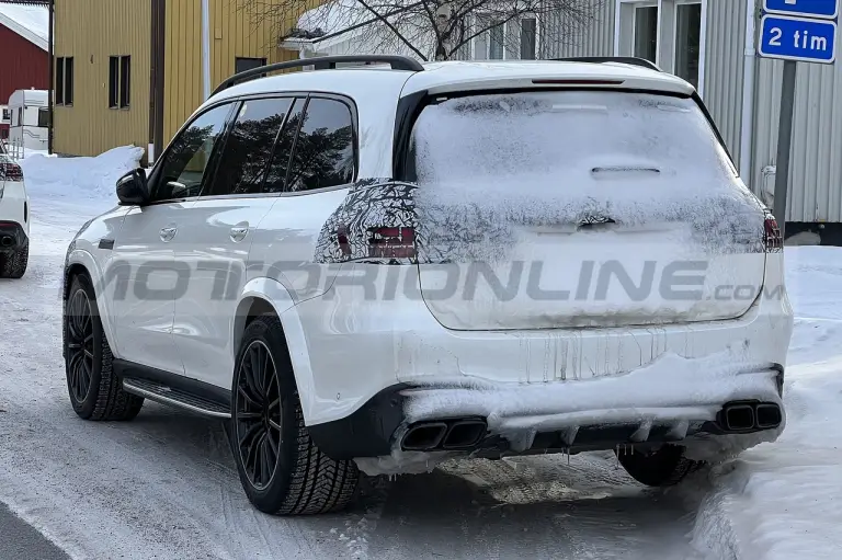 Mercedes-AMG GLS 63 2024 - Foto Spia 13-03-2023 - 4