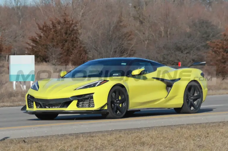 Chevrolet Corvette Z06 C8 - Foto Spia 18-03-2023 - 2
