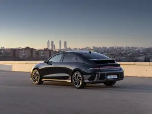 Hyundai Ioniq 6 - Primo contatto