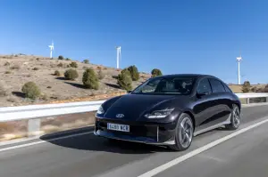Hyundai Ioniq 6 - Primo contatto