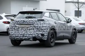 Peugeot 2008 2024 - Foto Spia 22-03-2023