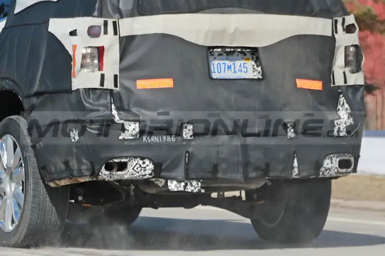 Chevrolet Tahoe High Country 2024 - Foto Spia 22-03-2023 - 11
